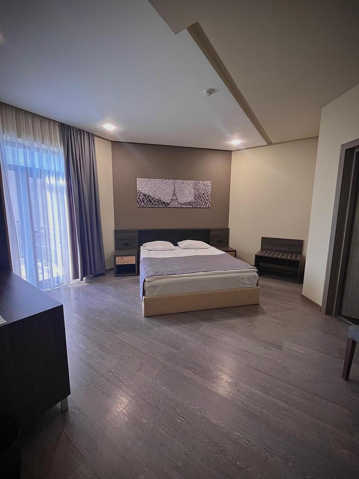 Bien Hotel 예레반 외부 사진