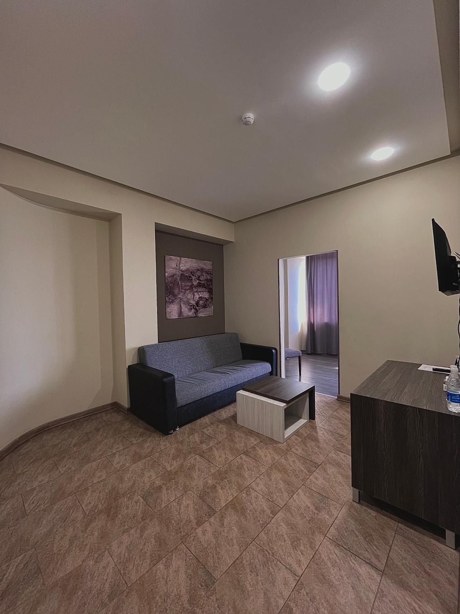 Bien Hotel 예레반 외부 사진